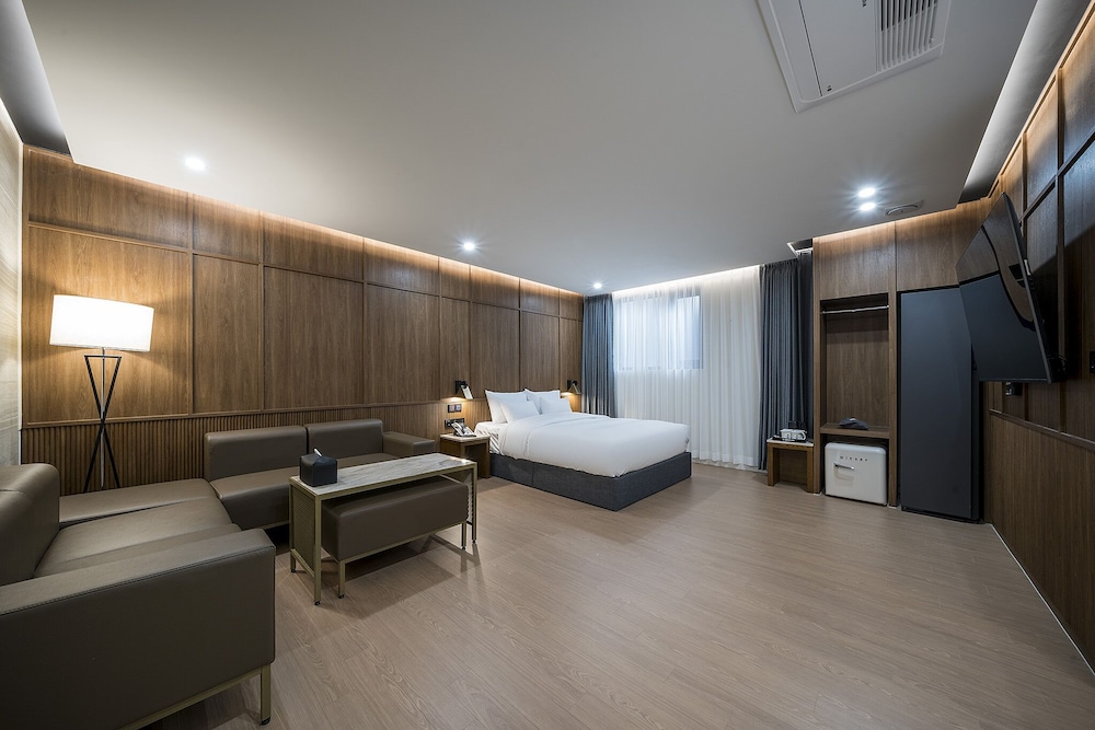 Royal Suite photo 1