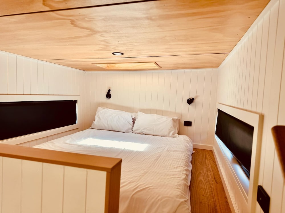 Family Cabin, Non Smoking, Valley View photo 2