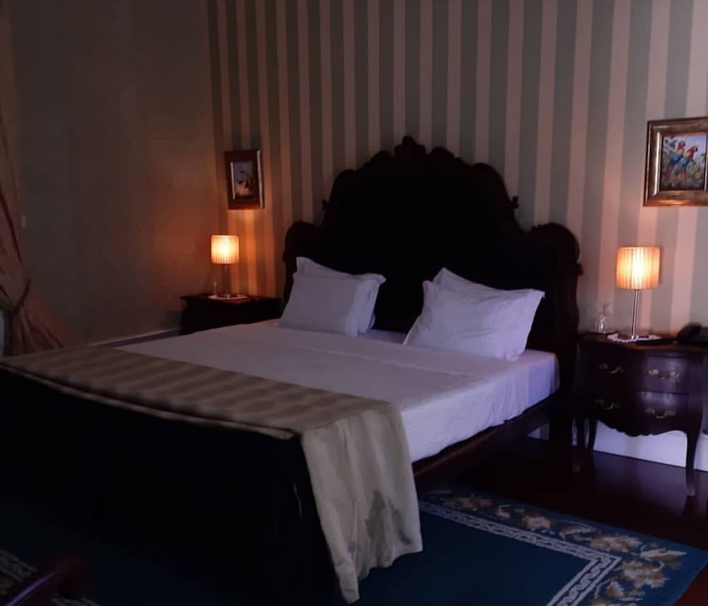 Deluxe Suite, 1 King Bed photo 1