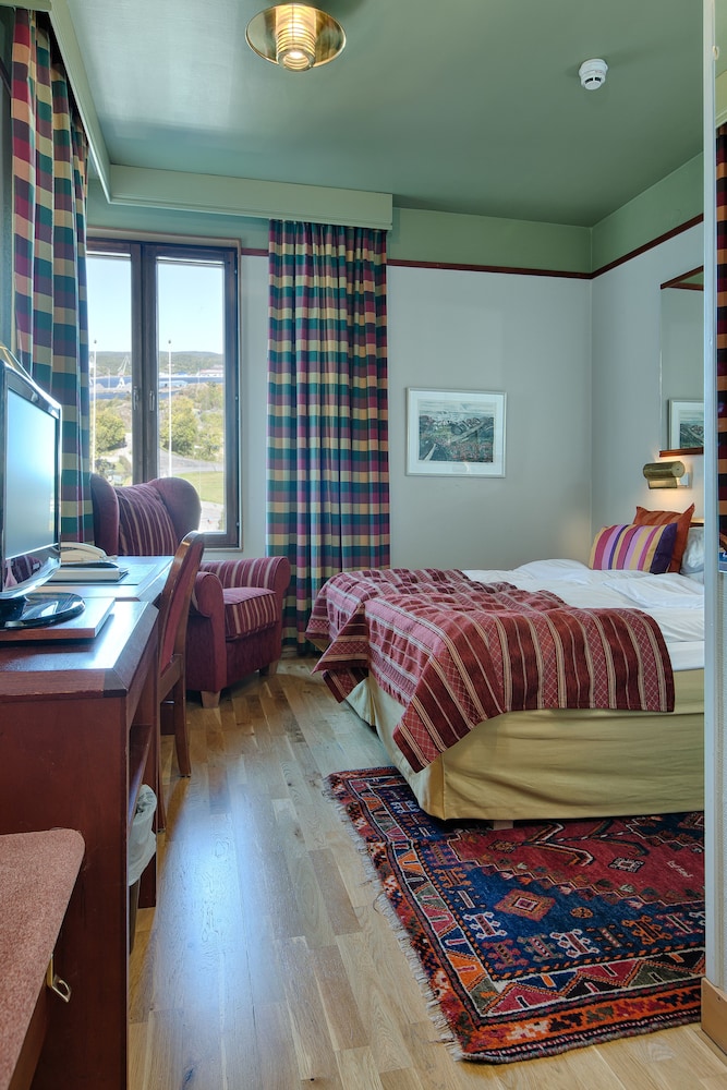 Economy Double Room photo 2