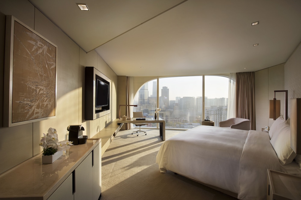 1 King Executive Grand Premium Room