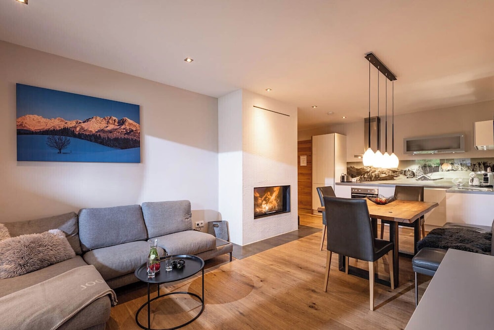Deluxe Apartment, 2 Bedrooms, Mountain View