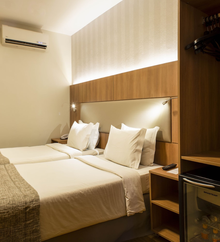 Standard Twin Room - Photo 6