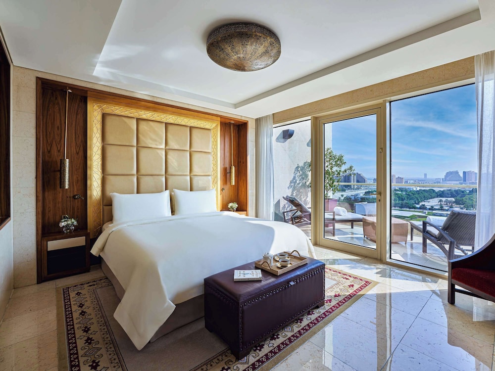 Suite, 1 Double Bed (Diplomatic) - Photo 3