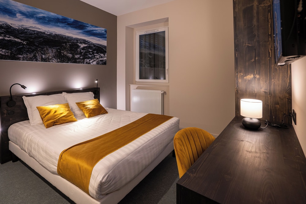 Standard Room photo 2