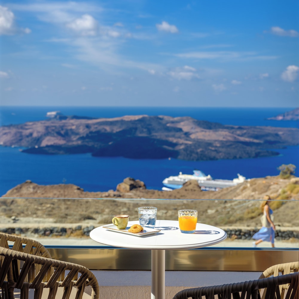 Maisonette Volcano View