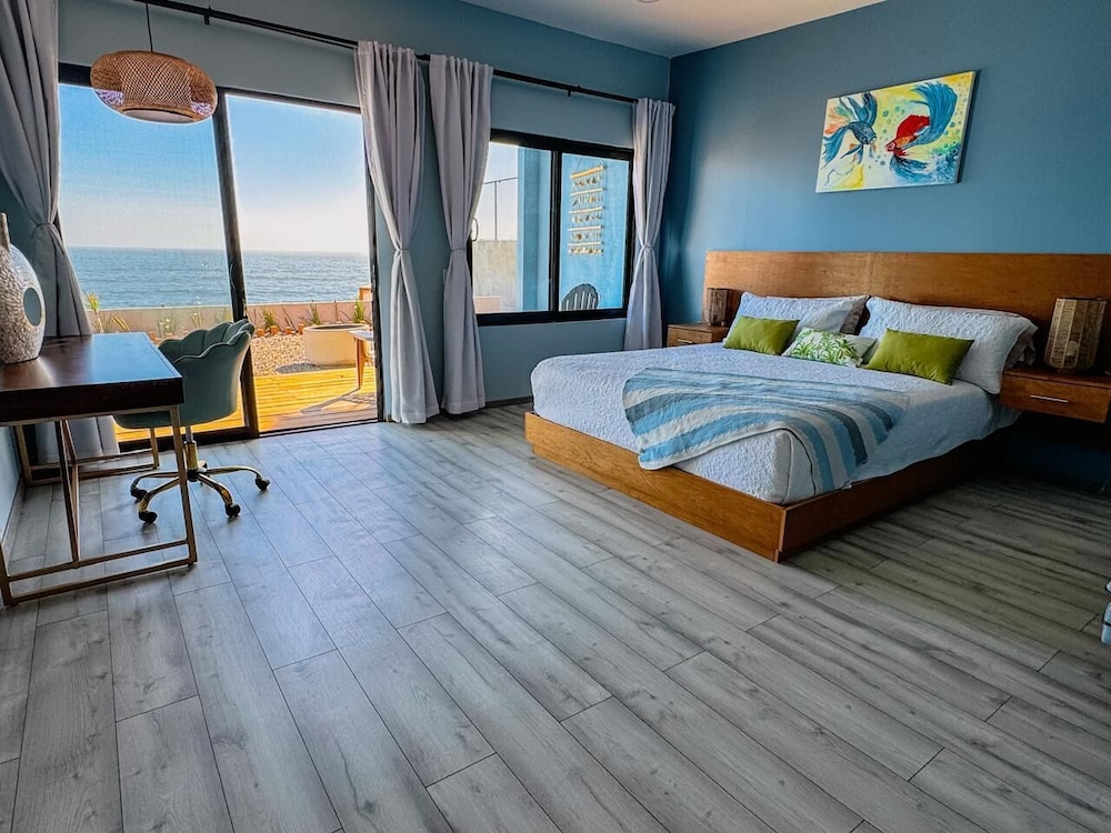 Deluxe Suite, Sea View