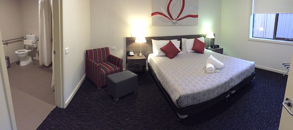 Two Bedroom Executive Apartment - Photo 5