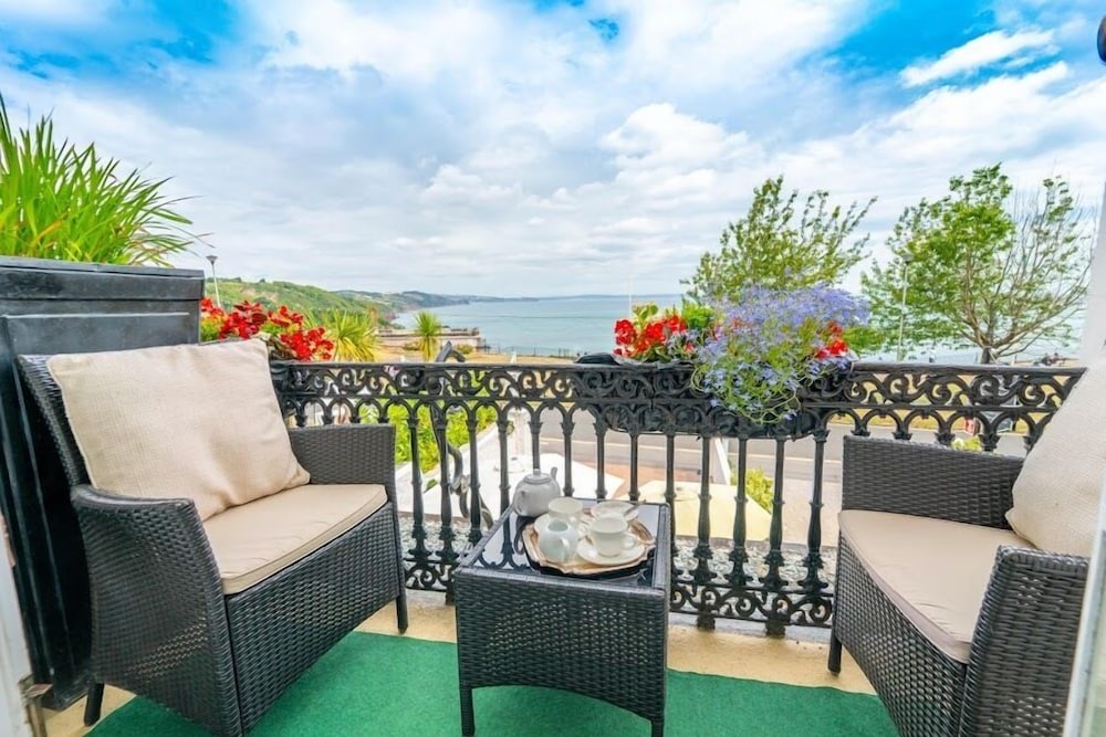 Double Room, Ensuite, Sea View (1st Floor) photo 3