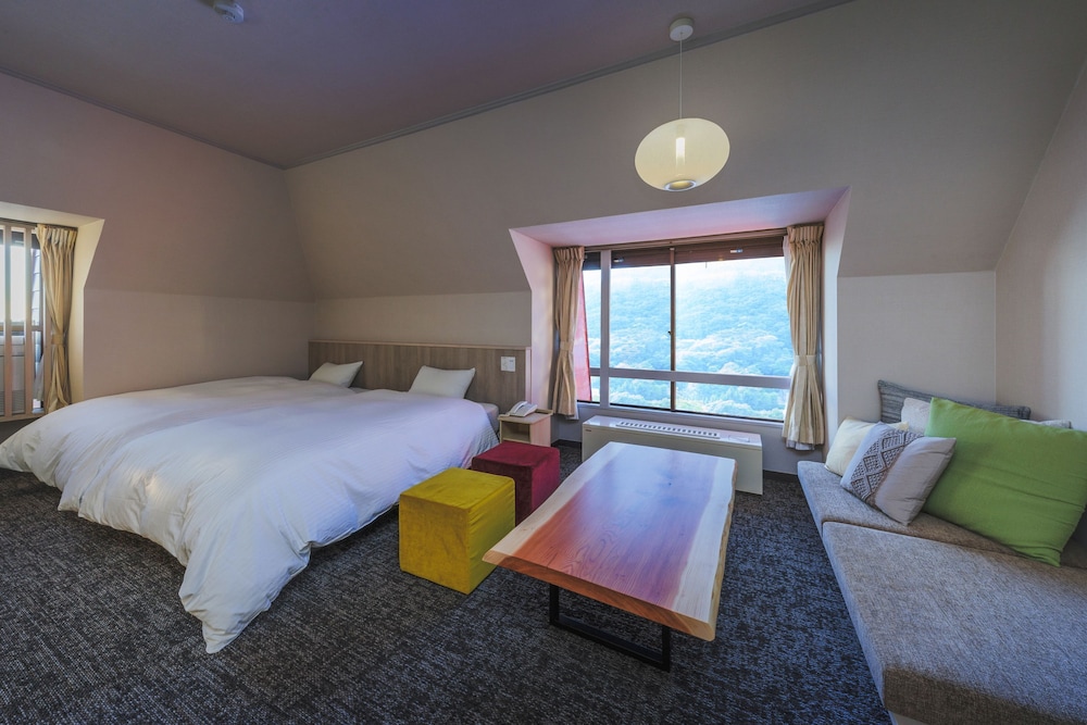 Japanese Western Style Deluxe Room, with 2 beds photo 2