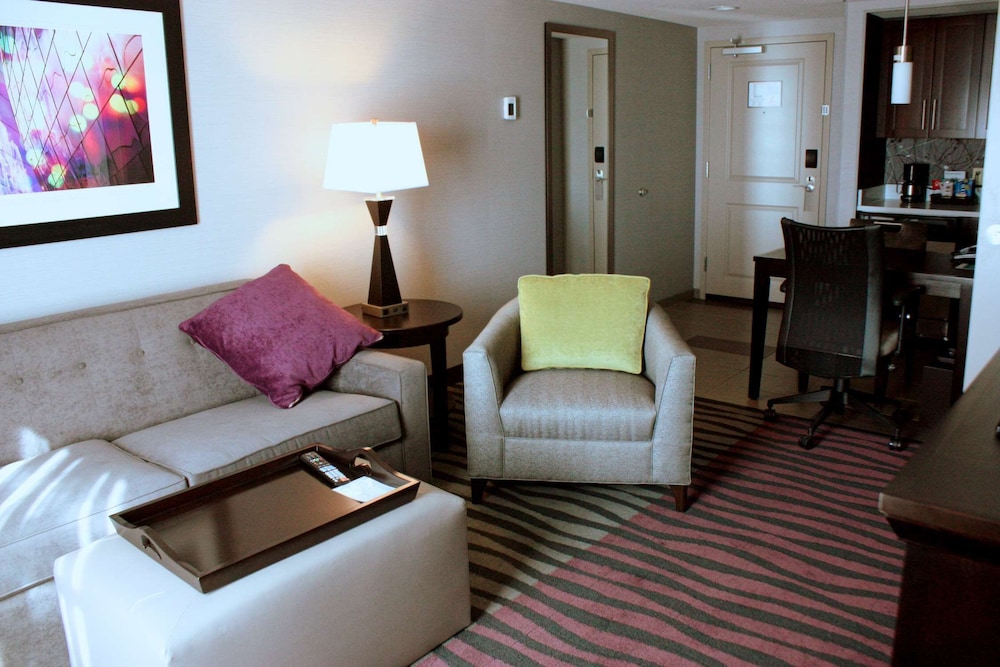 Suite, 2 Queen Beds, Accessible, Non Smoking photo 2