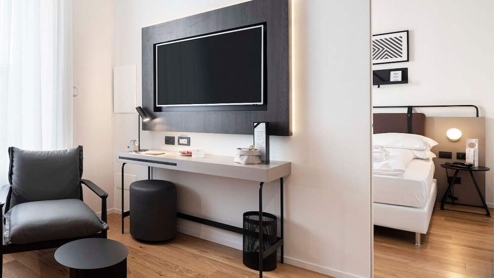 Comfort Suite - Photo 1