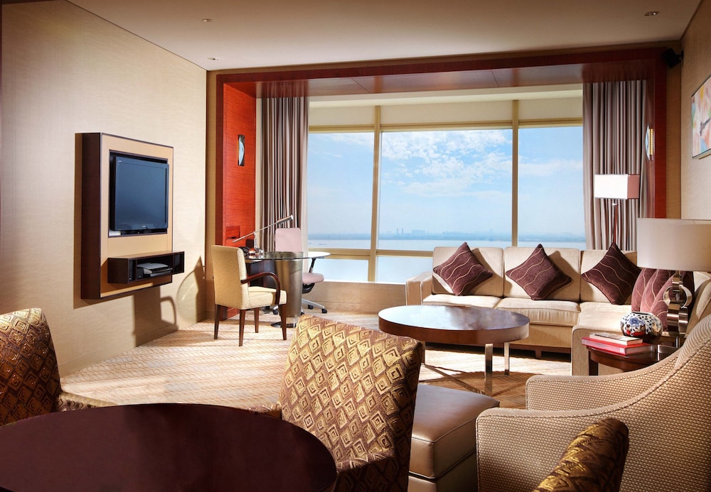 Suite, 1 Bedroom, Accessible, River View (Club Lounge Access) - Photo 4