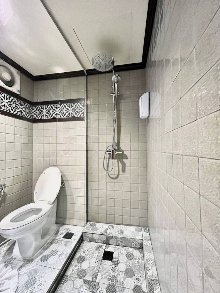 Triple Room - Photo 12