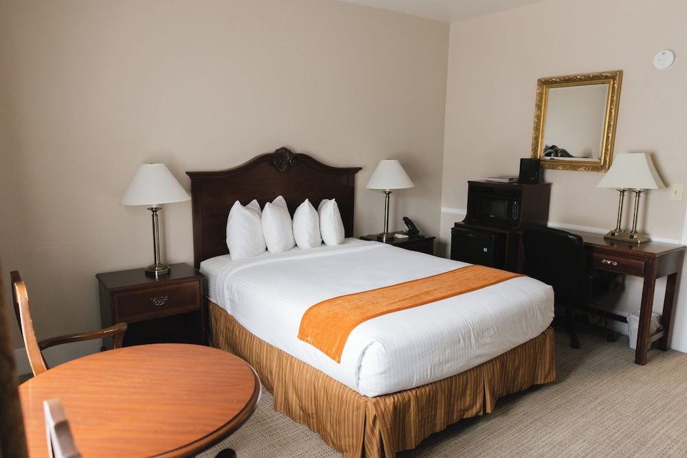Standard Room, 1 Queen Bed - Photo 2