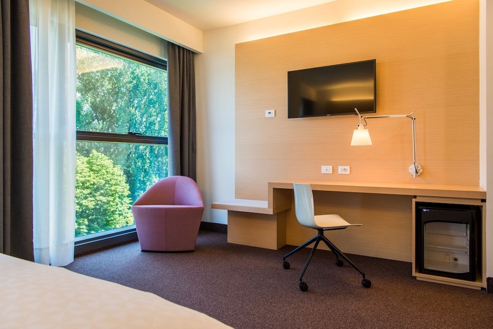 Superior Room, 1 King Bed