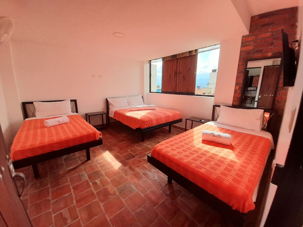 Family Quadruple Room, Multiple Beds photo 2