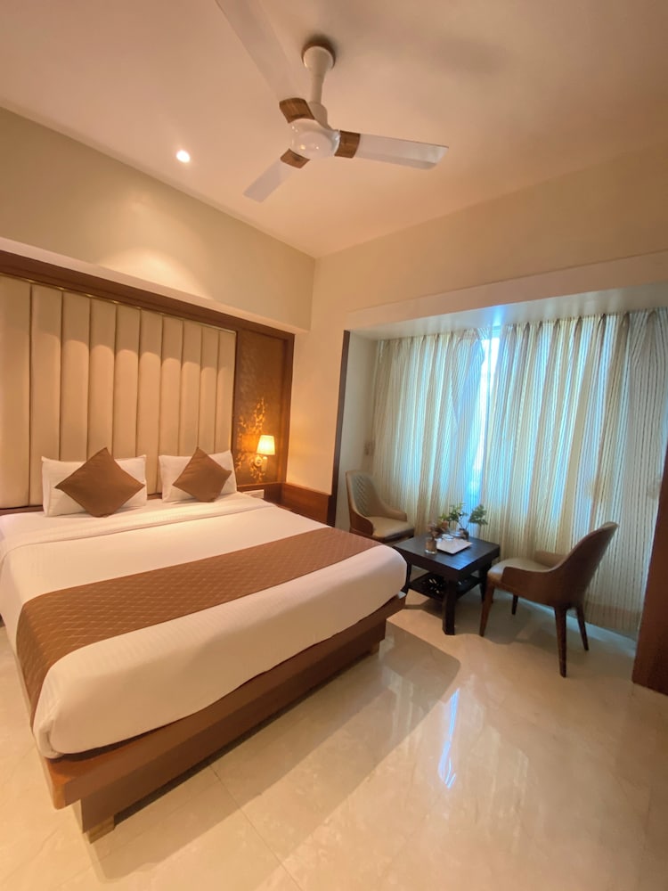 Grand Studio Suite