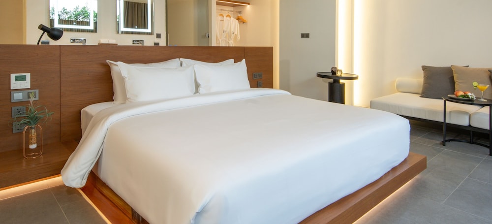 Khiri Suite - Photo 7