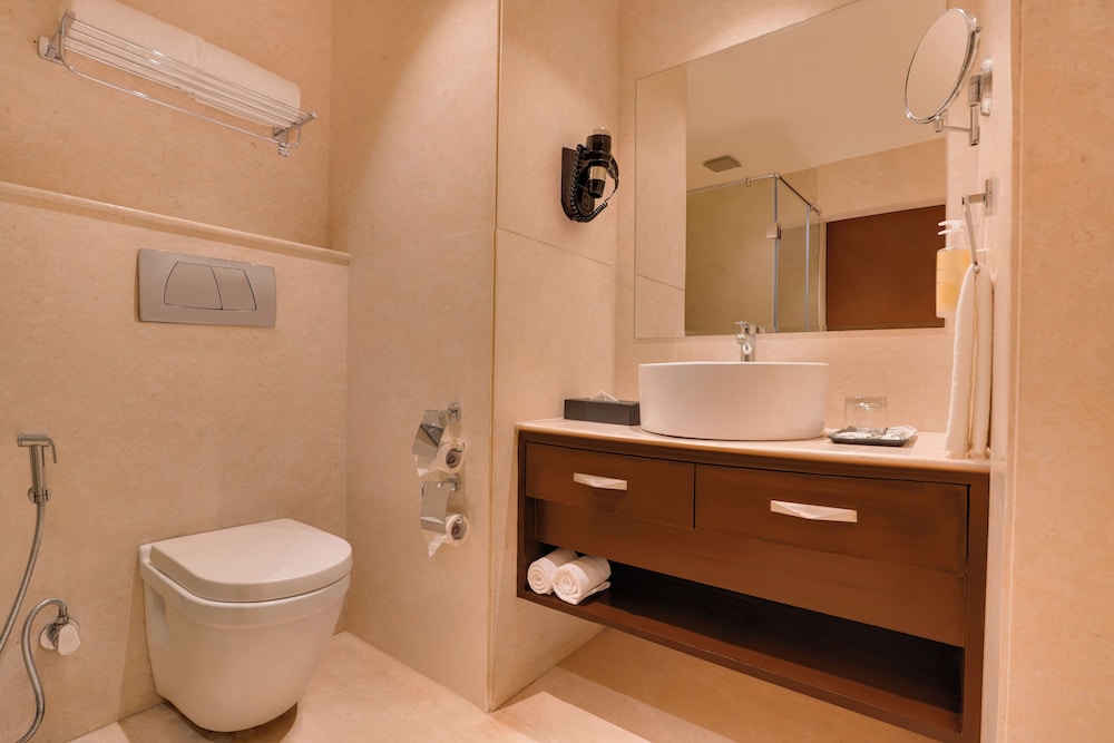 Superior Studio Suite - Photo 7