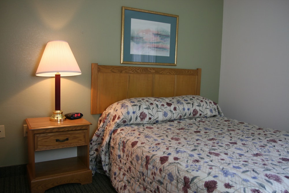 Standard Suite, 1 Queen Bed photo 1