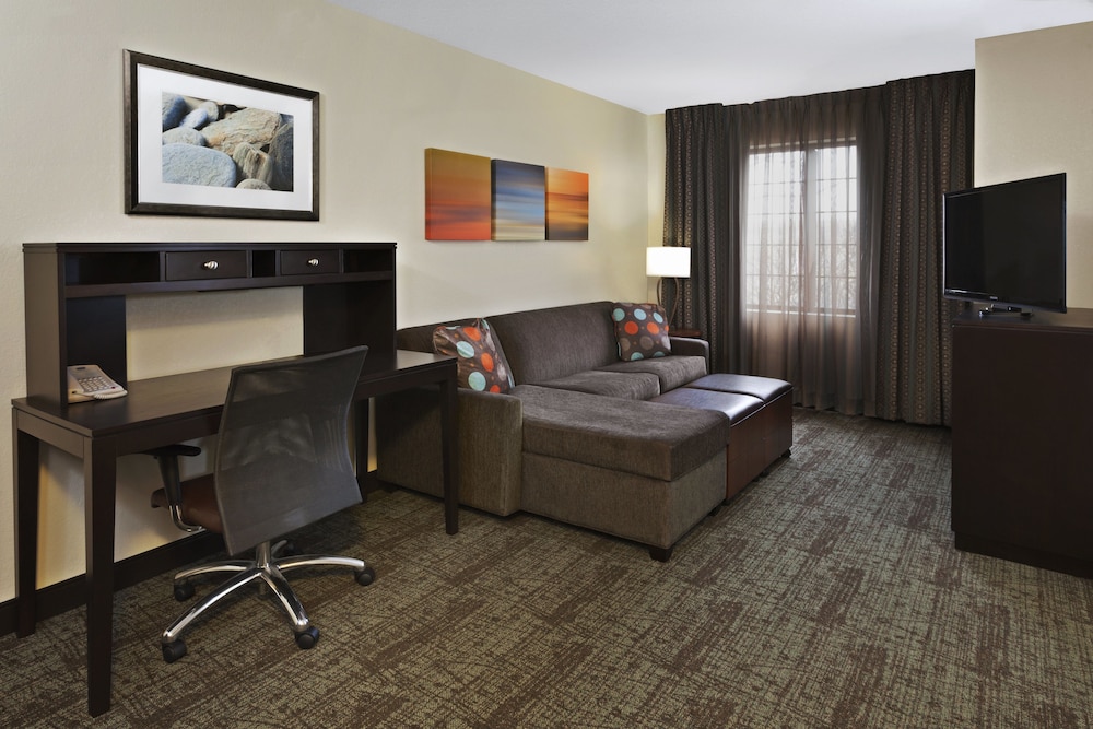 Suite, 1 Bedroom, Kitchen (1 King Bed, Sofa Bed) - Photo 3