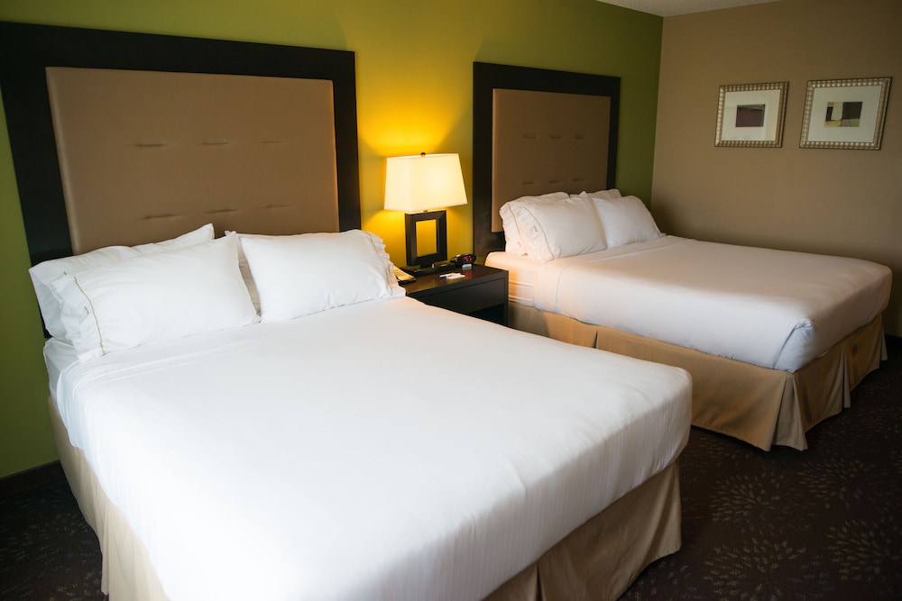 Standard Room, 2 Queen Beds, Accessible (Communication Accessible) - Photo 4