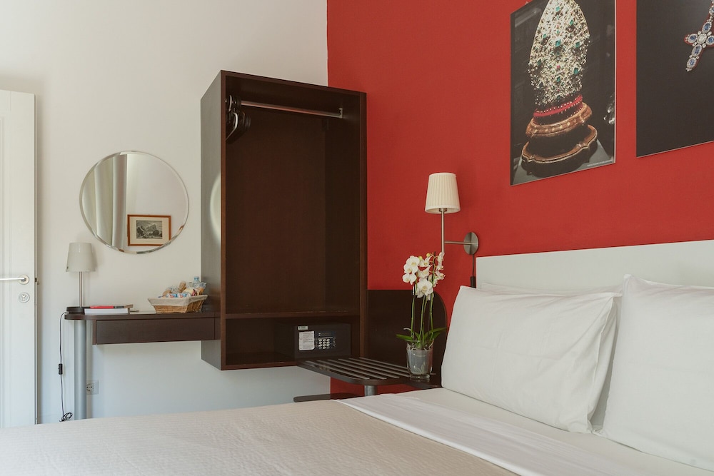Classic Single Room