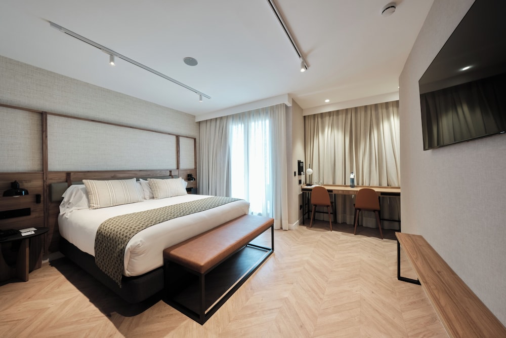Junior Room (Suite Deluxe)