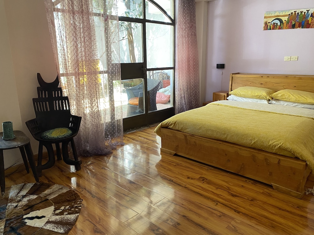 Executive Suite photo 3
