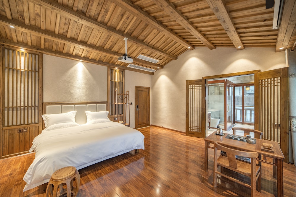 Grand Double Room, Balcony photo 1