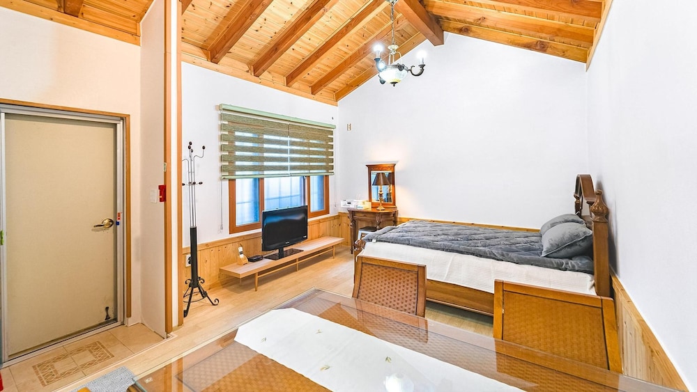 Basic Room, 1 Bedroom (103(PET)) - Photo 6