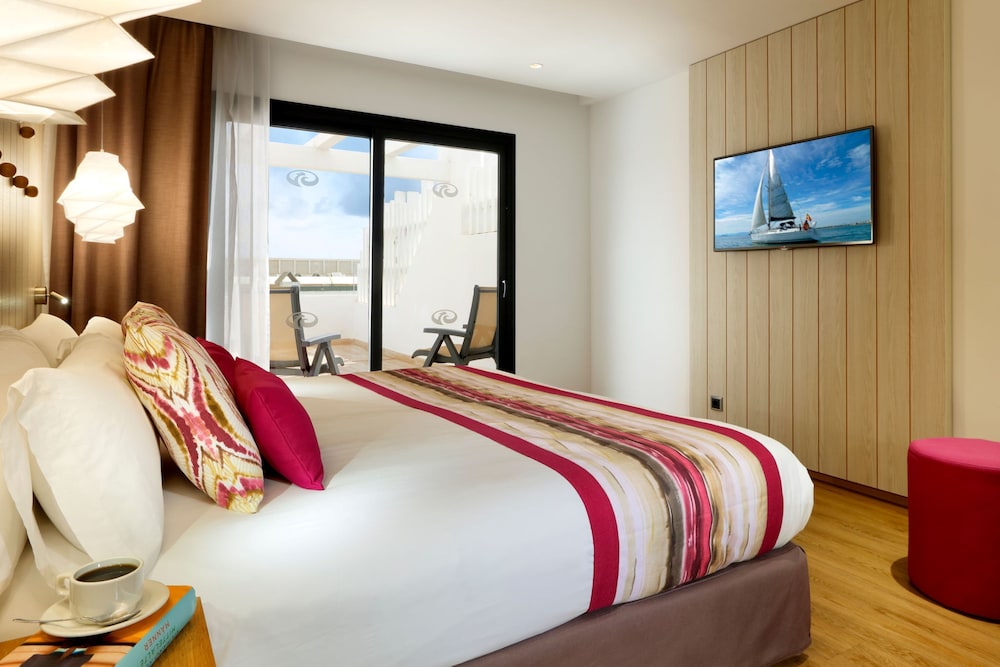 Deluxe Room, Terrace (Jacuzzi)
