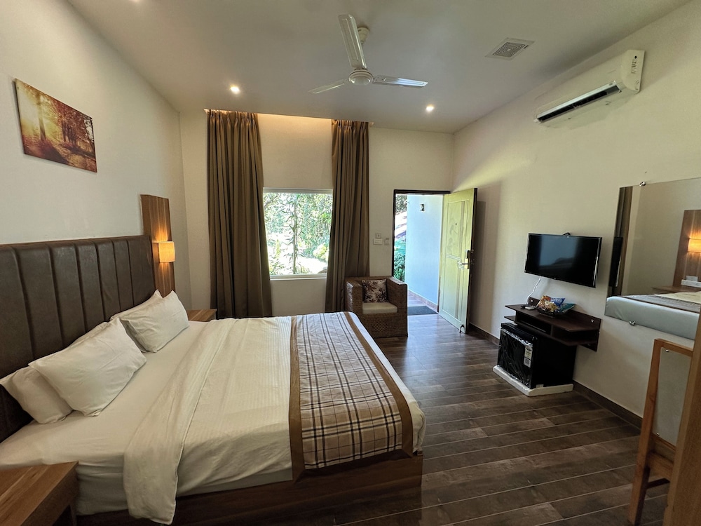 Premium Double or Twin Room, Balcony, River View photo 1