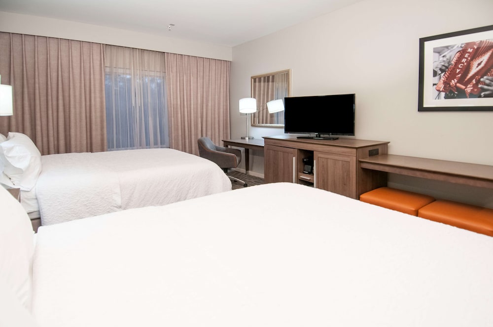 Room, 2 Queen Beds, Accessible (Hearing) photo 3