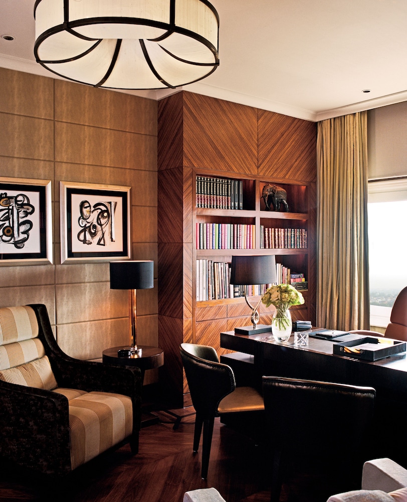 Presidential Suite Forest & Pool View