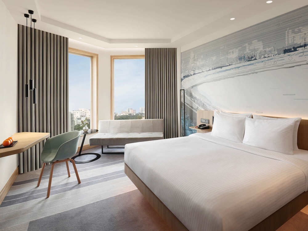 Superior Room, 2 Twin Beds, City View - Photo 7