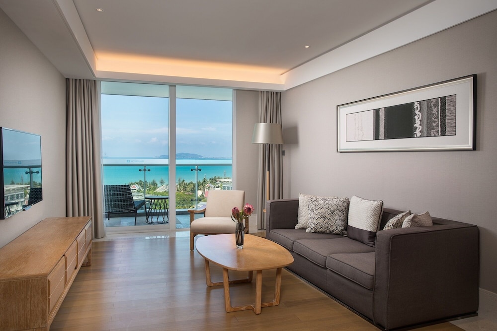 Deluxe Ocean View Two-Bedroom Suite