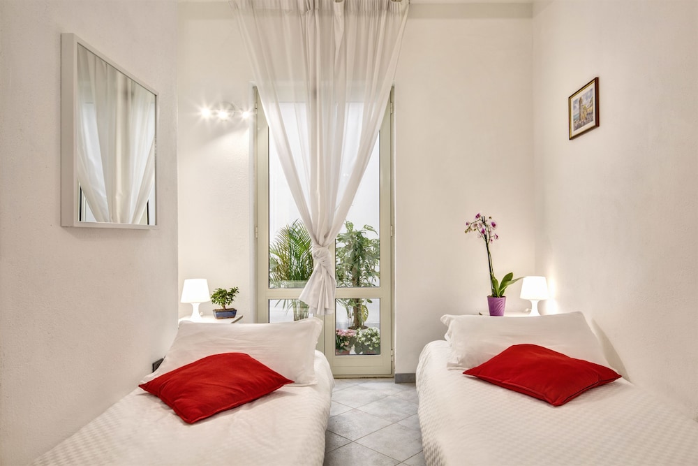 Standard Apartment, 2 Bedrooms, Balcony, Sea View - Photo 1