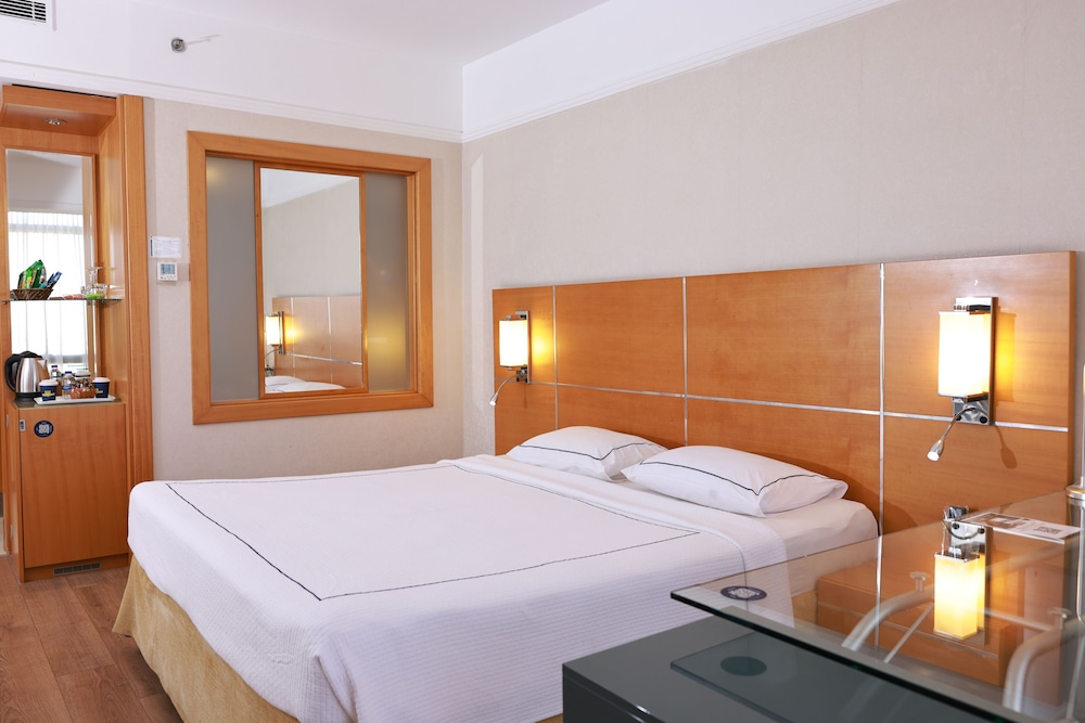 Deluxe Room - Photo 2