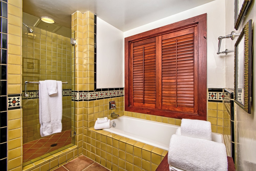 Grand Suite, 1 King Bed - Photo 5