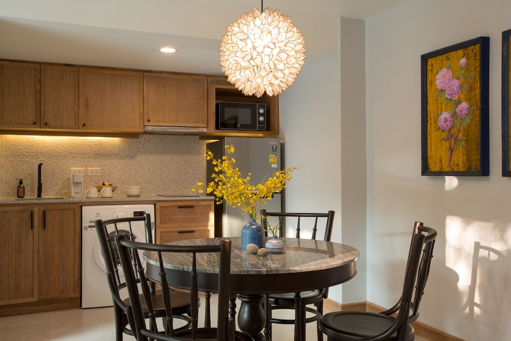 ALANNA SIGNATURE DUPLEX SUITE - Photo 15