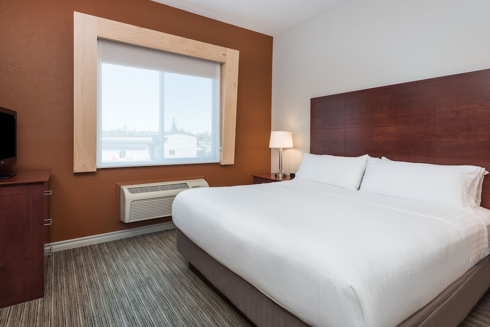 Suite, 1 Bedroom - Photo 1