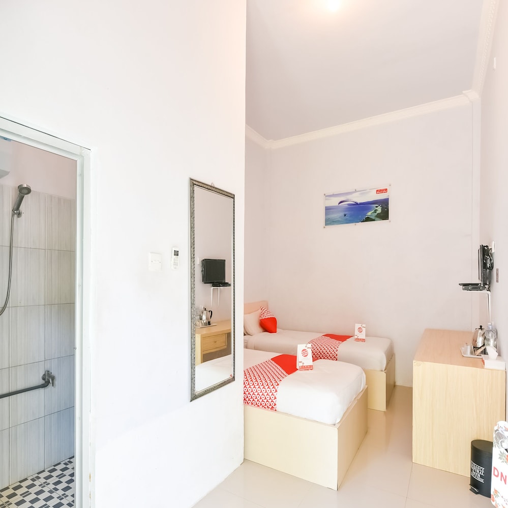 Deluxe Twin Room photo 2