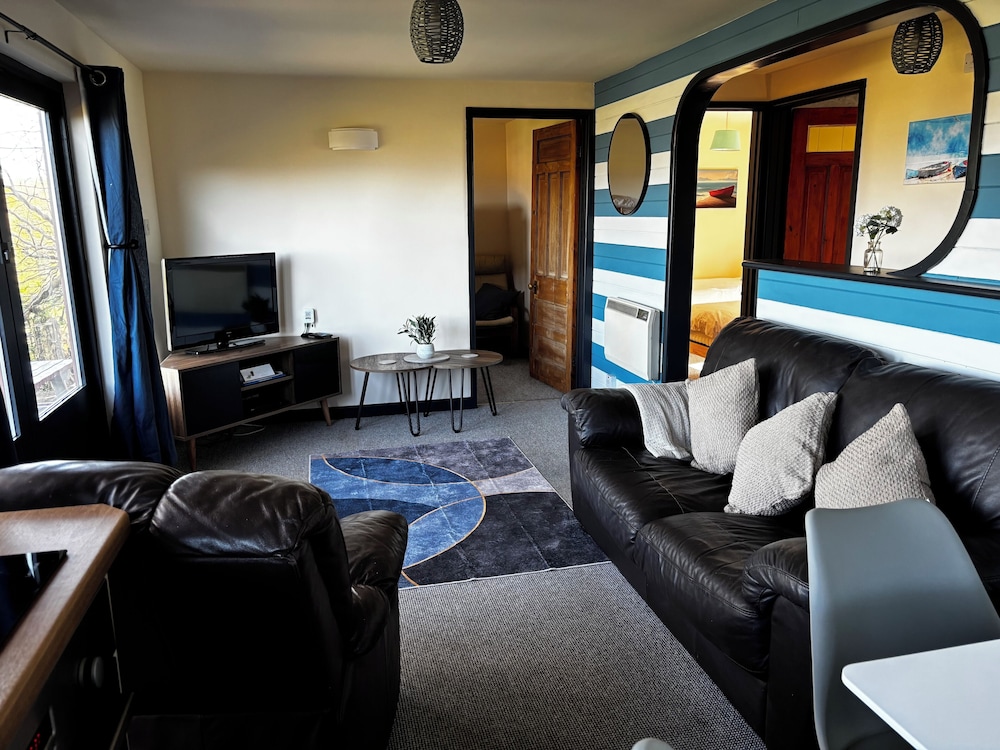 Chalet, 3 Bedrooms (Chalet G) photo 3