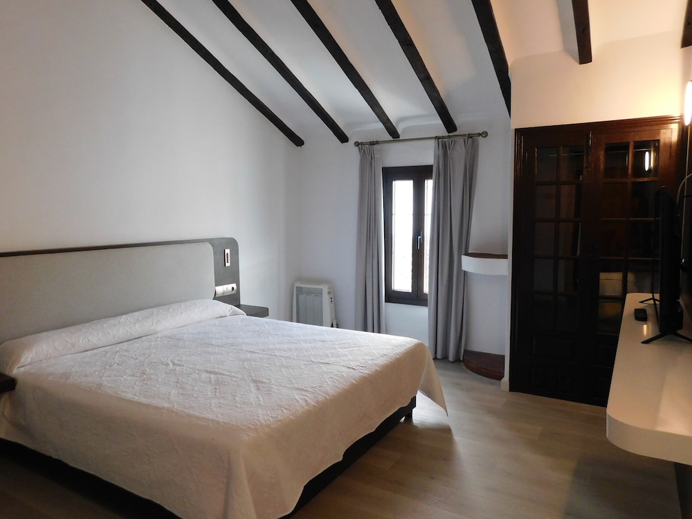 Standard Double Room - Photo 4