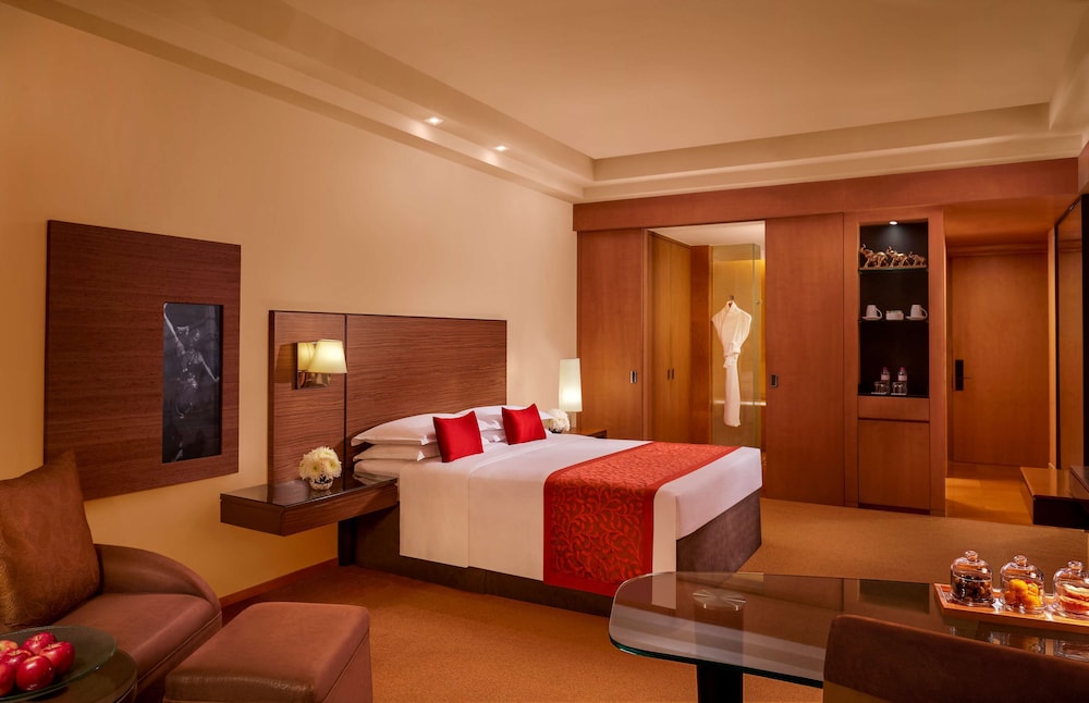 Club Room, 2 Twin Beds, Patio