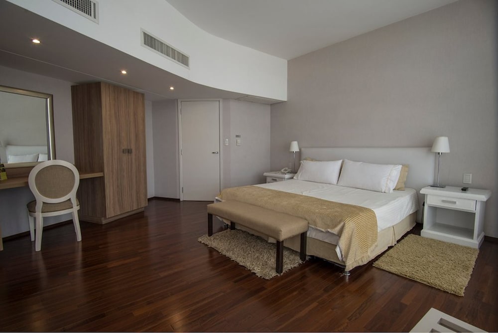 Family Suite - Photo 3