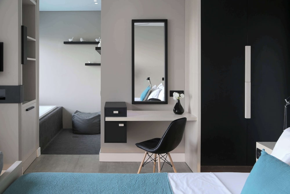 Junior Suite (Sapphire Zen Suite with private pool) - Photo 7