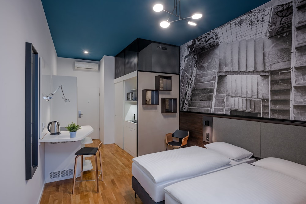 Superior Twin Room - Photo 1